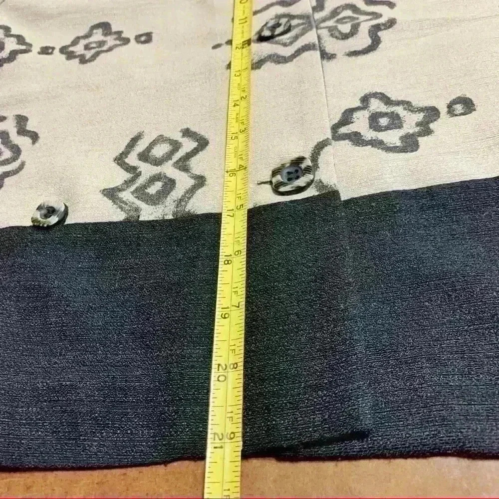 Beige and Black Short Sleeve Patterned Button-Up Top - Picture 6 of 6